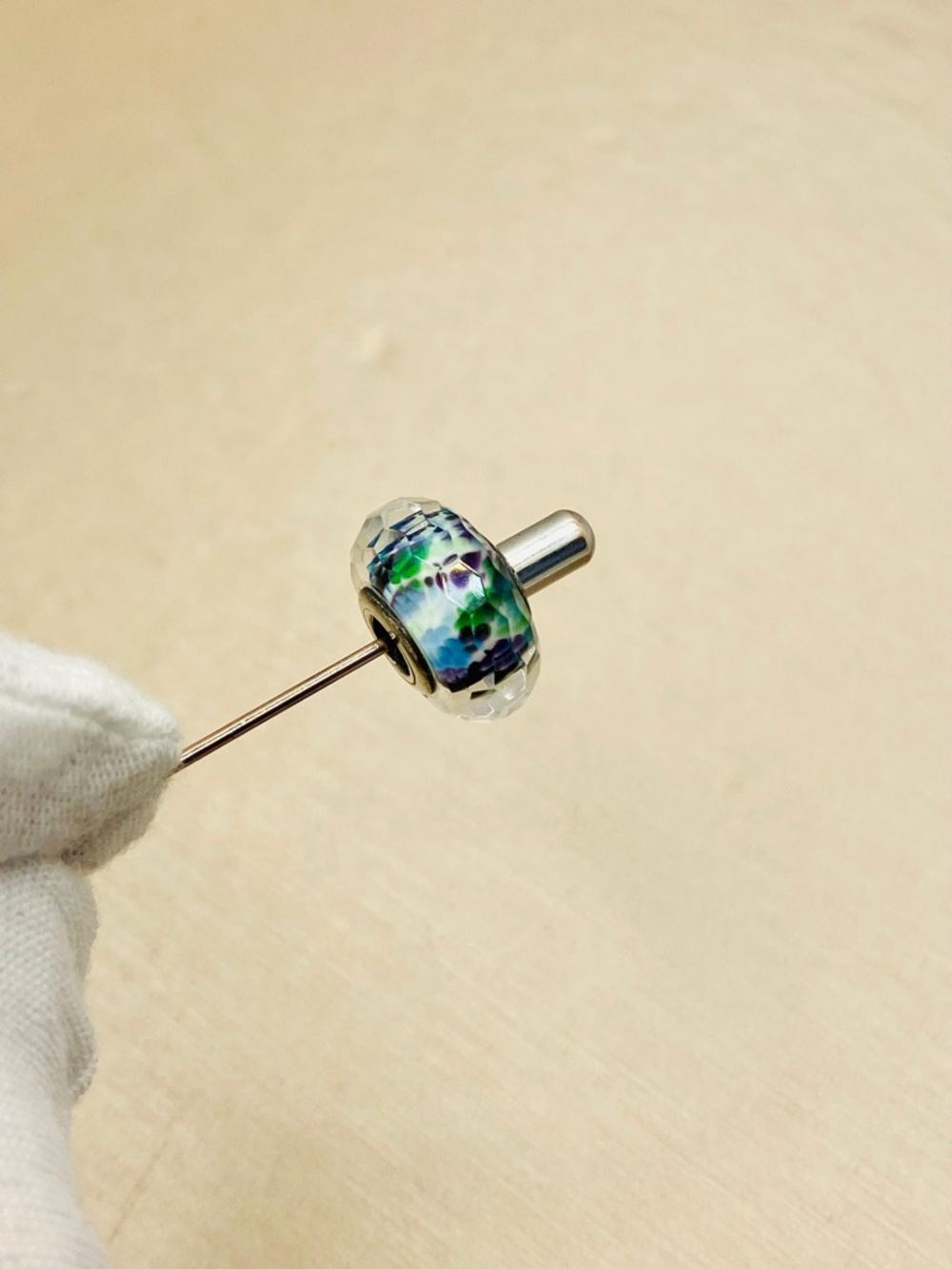 EUC Pandora Handcrafted Italian Murano Glass Bead